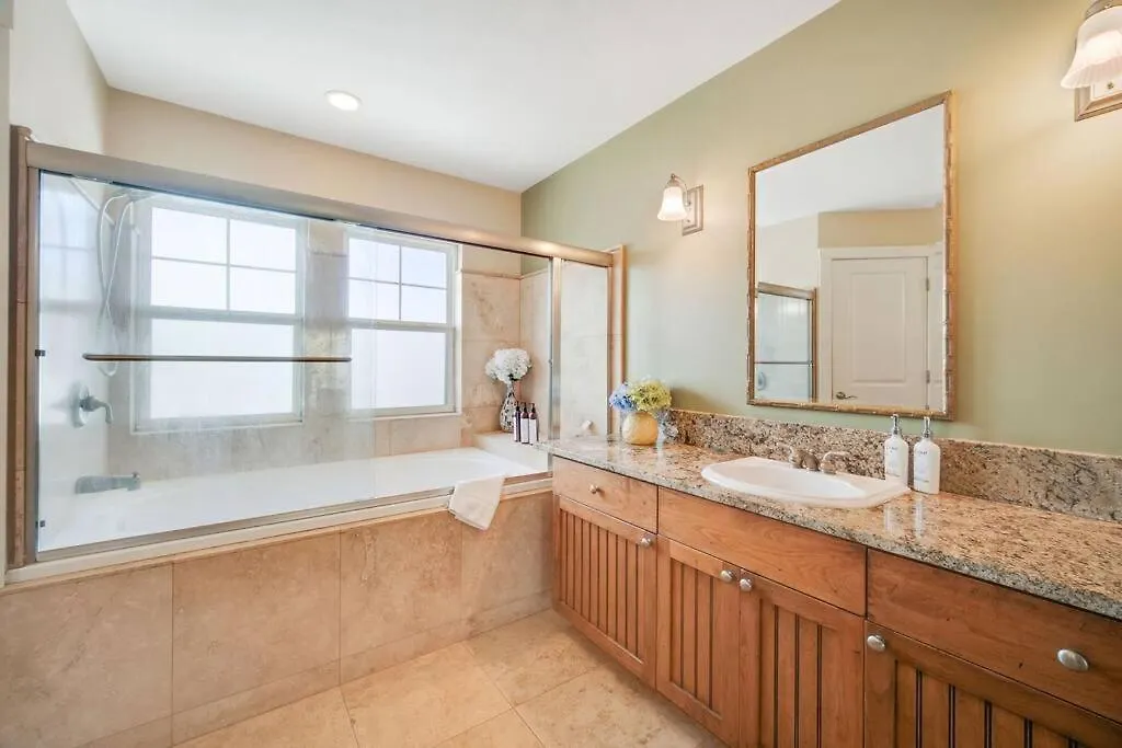 Apartman Ac Villa In Princeville